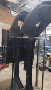 Prueba en gancheras prototipo, analizando el embonado entre piezas